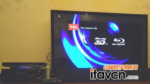 TCL 55V8200